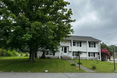 7 Tiffany Dr