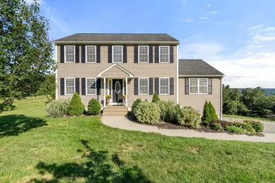 241 Dresser Hill Rd 1
