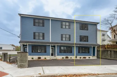 219 Earle St #3 1