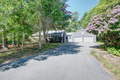 175 Knotty Pine Ln 1