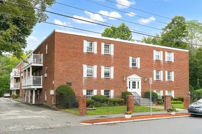 276 Albion Street #17