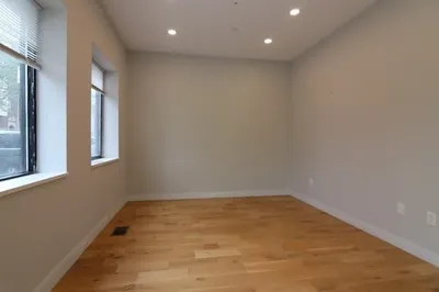 135 Chelsea St 1