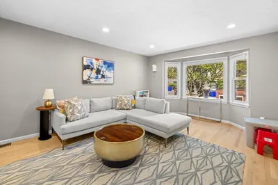 48 Regent Circle #48 1