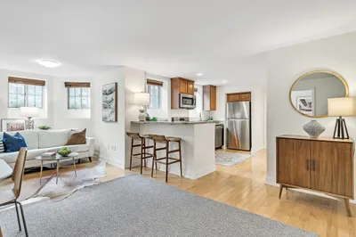 20 Chapel St #Belden-304