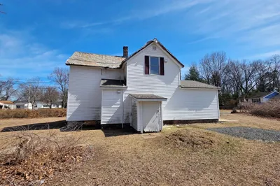 81 Mccarthy Ave