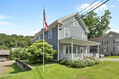125 Center St #1