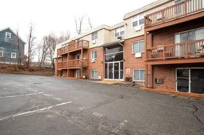 110 Boston Post Rd E Rd #104 1