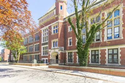 76 Elm St #118