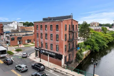 28 Main St #2