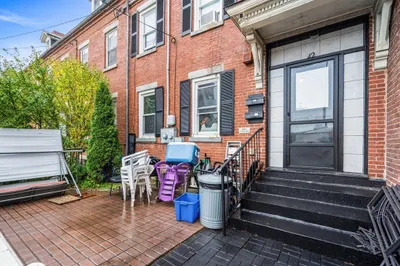 42 Union St 1