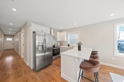 52 Bellevue St #2
