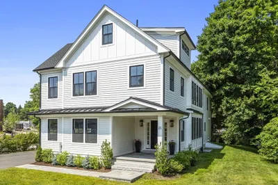 23 Lawrence Rd