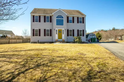 135 Bishop Rd 1