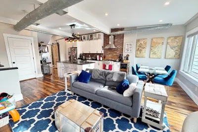 63 Marion St #2