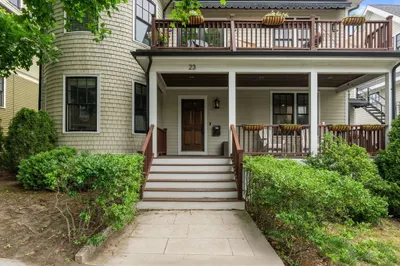 23 Summit Ave #23