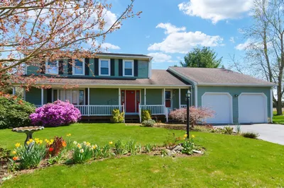 123 Brookside Ct 1