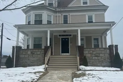 67 Pleasant St #5 1