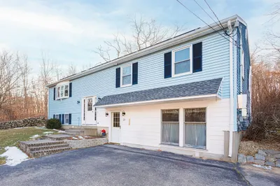 129 Oxford Ave 1