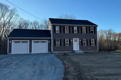 214 Pine St 1