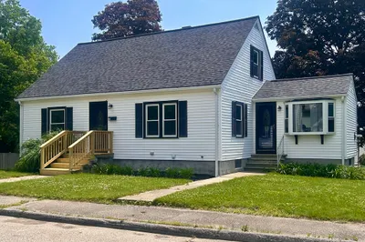 18 Greystone Ave 1
