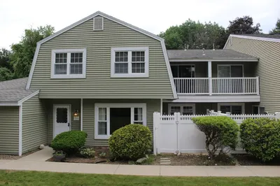 904 Edgebrook Drive #904