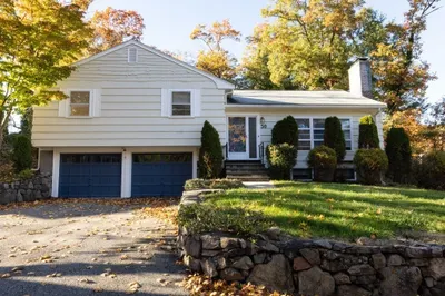50 Crown Ridge Road 1
