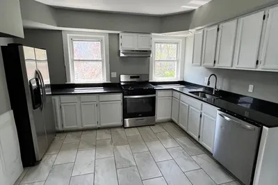 17 Reynolds Street #2