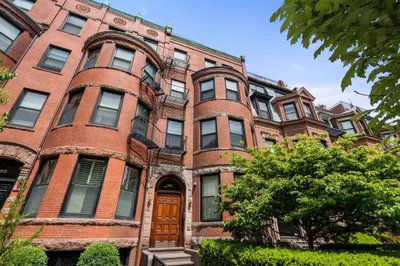 393 Marlborough St #8