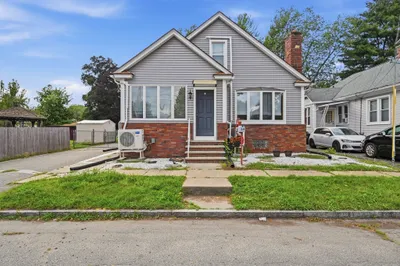 64 Stewart St 1