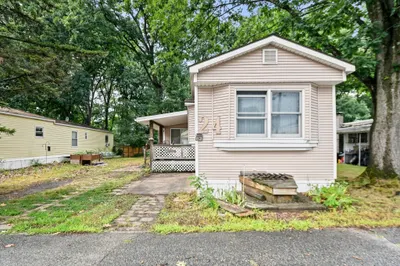 24 Princess Dr