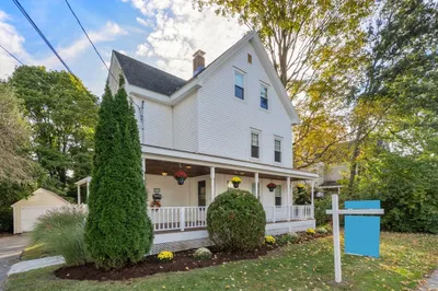 23 Maple Avenue