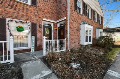 19 Smithfield Ct #19 1