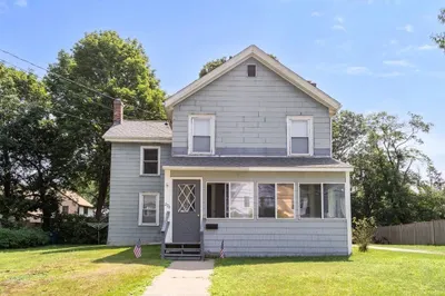 276 Lexington St