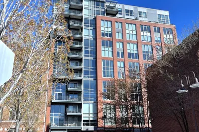 25 Channel Center St #611