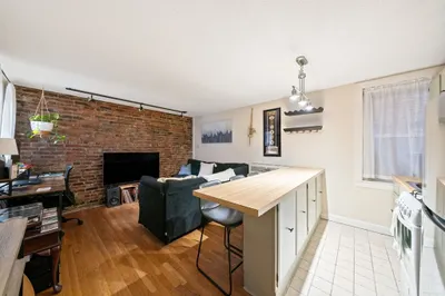 10 Henchman St #2R