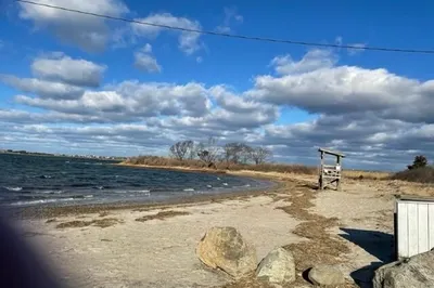 959 West Yarmouth Road