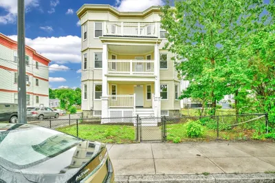 1420 River St #2 1