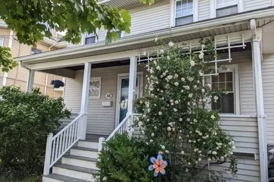 48 Wellington Road #1