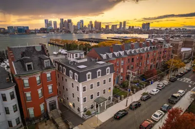 195 Webster St #4 1