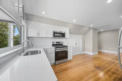 9 Curtis Street #3