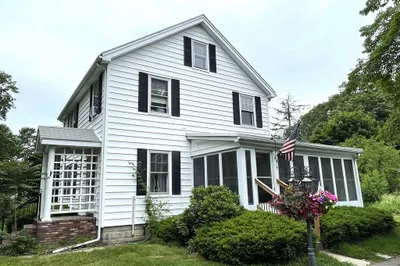 3 Lowell St