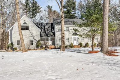 47 Village Woods Rd 1