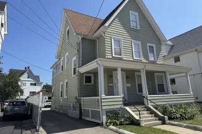 95 Waverly St 1