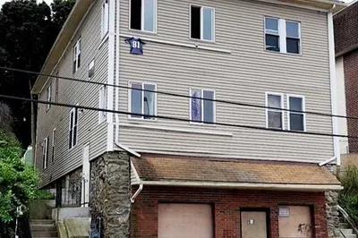 918 Southbridge St 1
