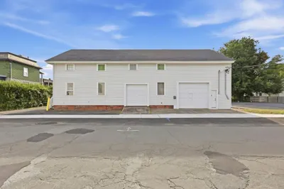 6 Clinton Ave 1