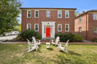 1 Garden Court #1 1