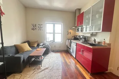34 Saint Stephen St #1