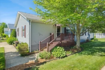 59 Robin Dr 1