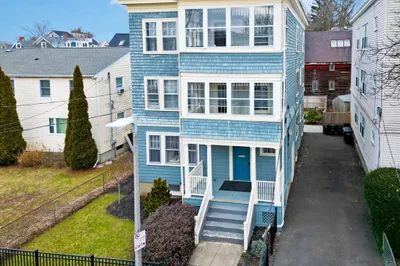 32 Gartland St 1
