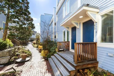 676 Huron Ave ##43